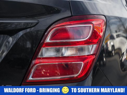 Used 2018 Chevrolet Sonic LT w/ Convenience Package image 7