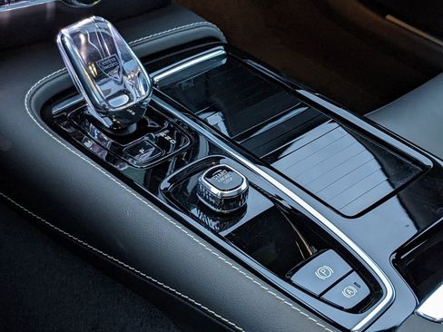 Certified 2024 Volvo S60 T8 Ultimate w/ Climate Package image 20