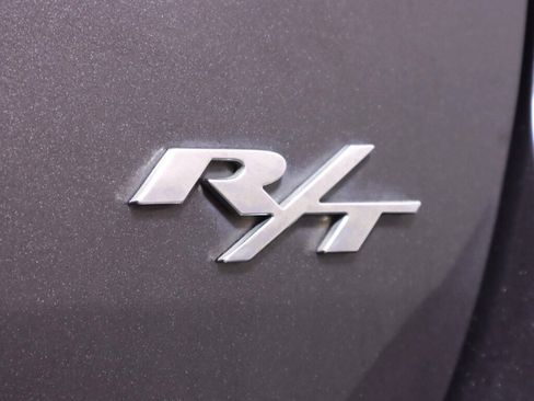 Used 2019 Dodge Durango R/T w/ Technology Group AWD/4WD image 45