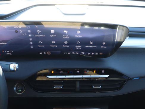 New 2026 Buick Enclave Avenir w/ Super Cruise Package image 14