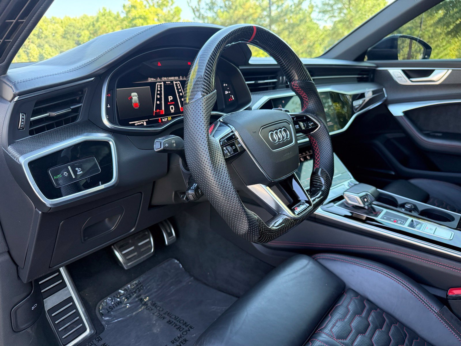Used 2021 Audi RS 6 w/ Executive Package AWD/4WD image 22