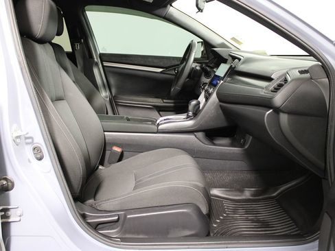 Used 2018 Honda Civic Sport image 11