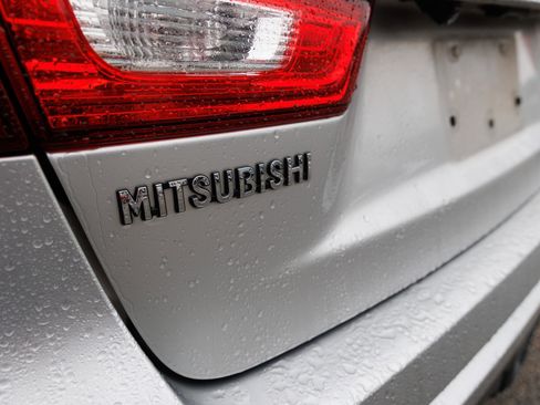 Used 2019 Mitsubishi Outlander Sport FWD image 11