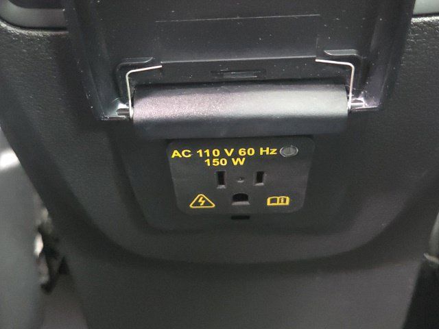 Used 2018 Ford C-MAX SE w/ Equipment Group 202A FWD image 18