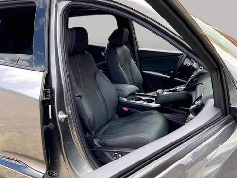 Used 2025 Acura RDX SH-AWD image 9