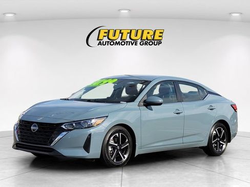 Used 2025 Nissan Sentra SV w/ All-Weather Package FWD image 5
