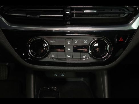 Certified 2024 Buick Envista Sport Touring w/ Convenience I Package FWD image 14