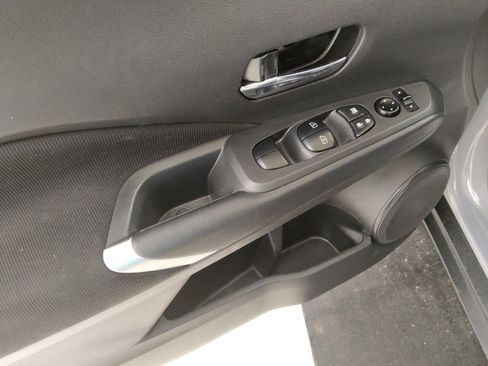 Used 2023 Nissan Kicks SV FWD image 27
