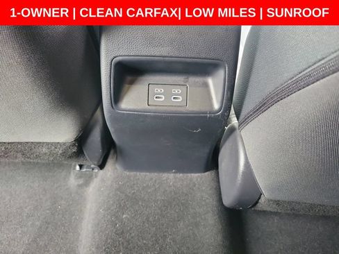 Used 2025 Toyota Corolla SE w/ SE Premium Package FWD image 15