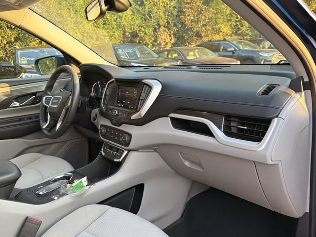 Used 2022 GMC Terrain SLE FWD image 18
