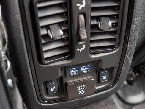 Used 2025 Dodge Durango R/T AWD/4WD image 19