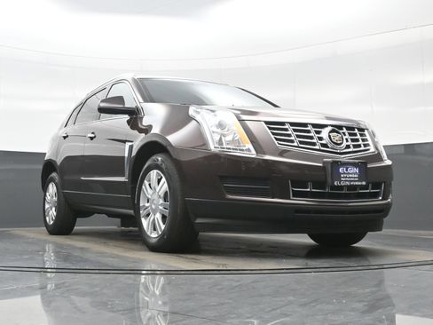 Used 2015 Cadillac SRX Luxury w/ Driver Awareness Package image 32