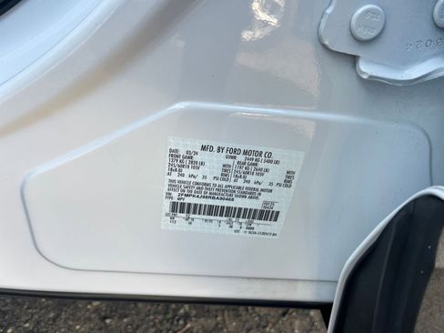 Used 2024 Ford Edge SEL image 30