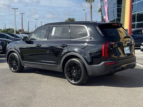 Certified 2022 Kia Telluride SX w/ Nightfall Edition Package AWD/4WD image 3