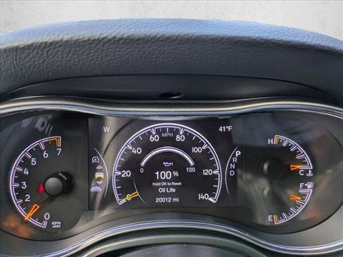 Used 2021 Jeep Grand Cherokee Limited w/ Trailer Tow Group IV image 11