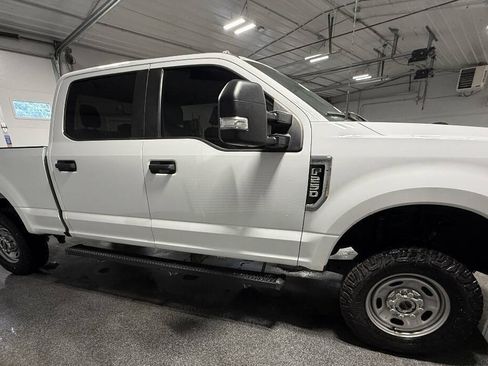 Used 2022 Ford F250 XL w/ Power Equipment Group AWD/4WD image 4