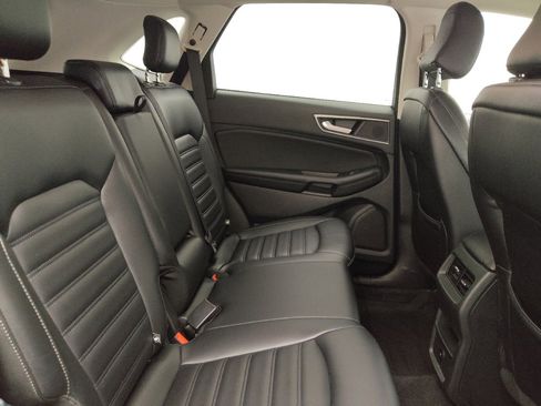 Used 2023 Ford Edge SEL image 19
