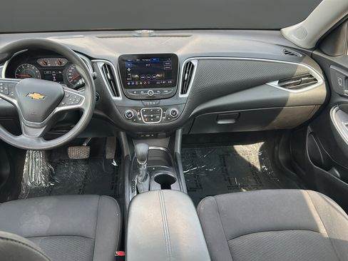 Used 2023 Chevrolet Malibu LT FWD image 18