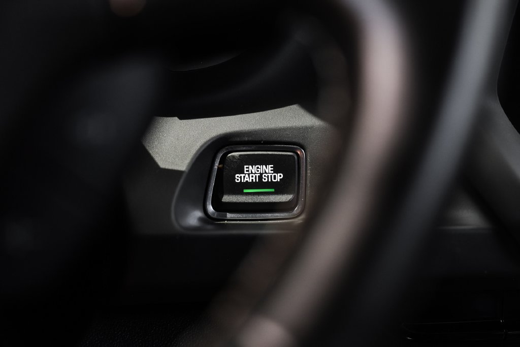 Used 2023 Chevrolet Camaro LT w/ Technology Package RWD image 18