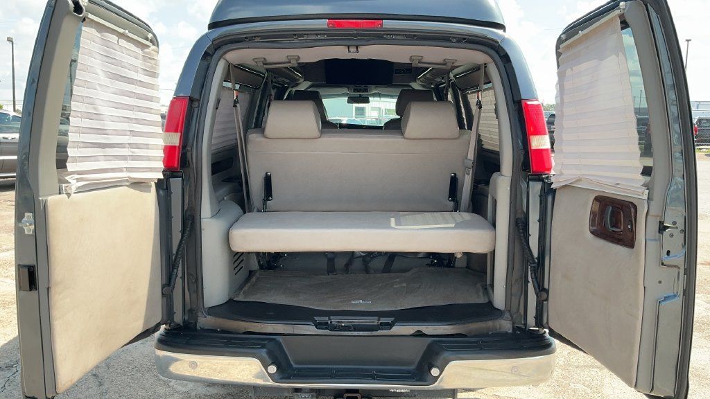 Used 2014 GMC Savana 1500 RWD image 19