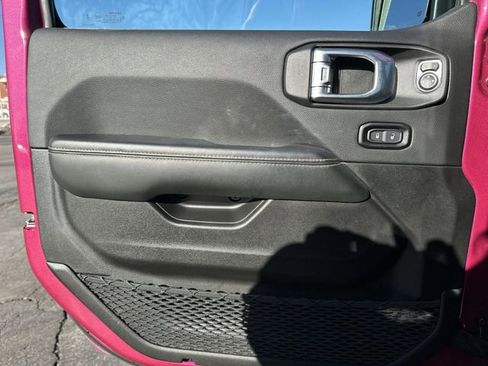 Used 2024 Jeep Wrangler Sahara w/ Safety Group image 22