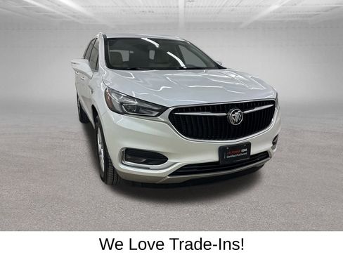 Used 2021 Buick Enclave Essence w/ Sound and Sites Package image 3