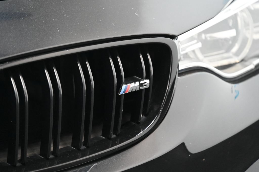 Used 2016 BMW M3 w/ Executive Package RWD image 11
