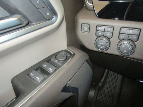 New 2026 Chevrolet Silverado 1500 LT image 32