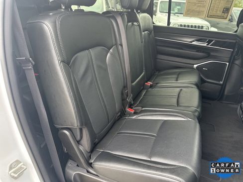 Used 2024 Jeep Wagoneer L Series II w/ Flexible Seating Group image 53