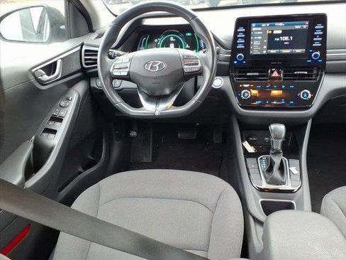 Used 2020 Hyundai Ioniq SE image 13