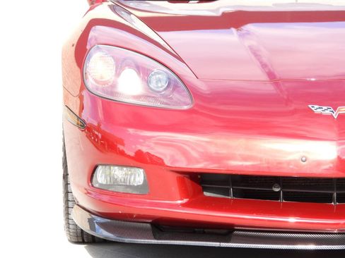 Used 2006 Chevrolet Corvette Convertible w/ Preferred Equipment Group RWD image 54
