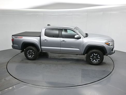 Used 2020 Toyota Tacoma TRD Off-Road image 48