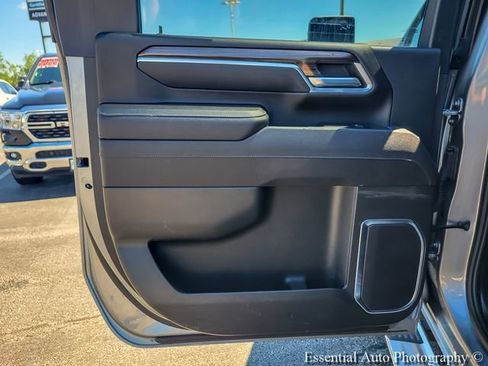 Used 2025 Chevrolet Silverado 2500 LT w/ Convenience Package AWD/4WD image 19