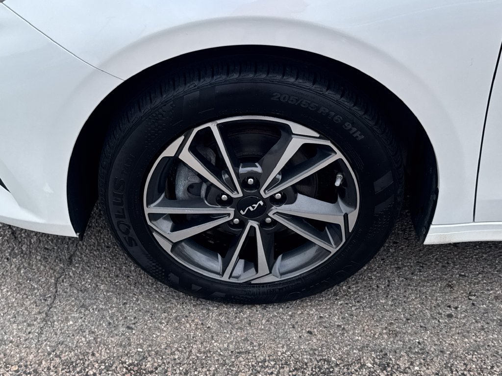 Used 2024 Kia Forte LXS w/ LXS Technology Package FWD image 38