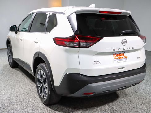 Used 2023 Nissan Rogue SV FWD image 9