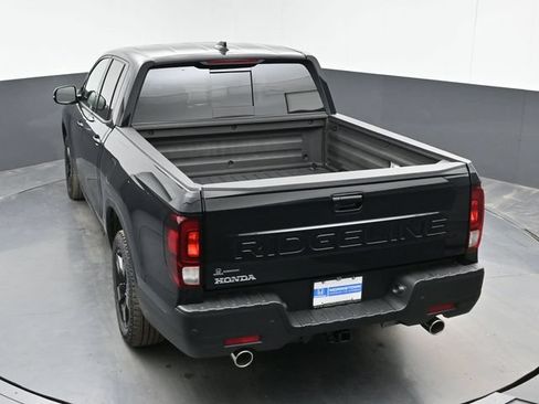 Used 2025 Honda Ridgeline Black Edition image 38