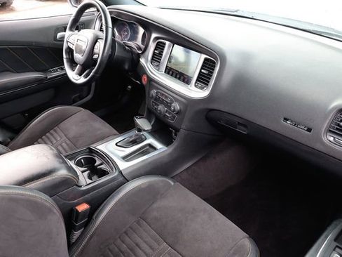 Used 2017 Dodge Charger R/T image 16
