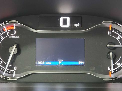 Used 2018 Honda Pilot Touring image 17