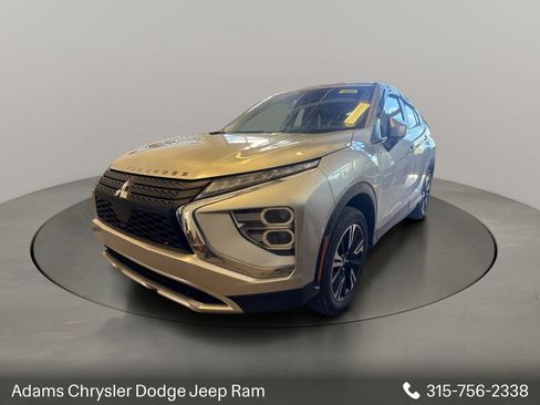 Used 2025 Mitsubishi Eclipse Cross SE AWD/4WD image 3