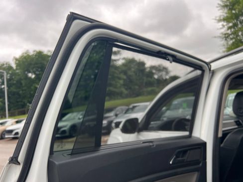 Used 2022 Volkswagen Atlas SE FWD image 33