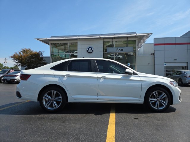 Used 2022 Volkswagen Jetta SE FWD image 8
