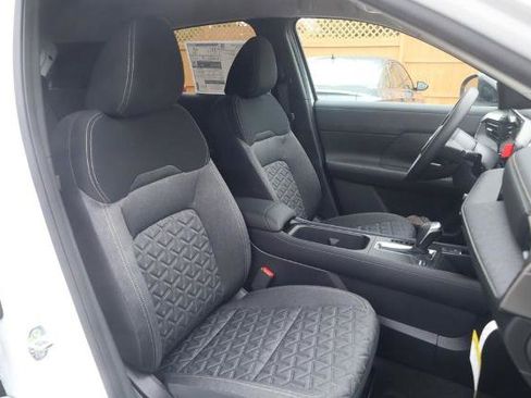 New 2026 Nissan Kicks SV FWD image 19