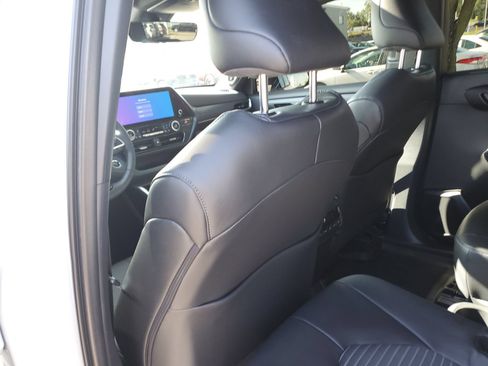 Certified 2026 Toyota Highlander XSE AWD/4WD image 15