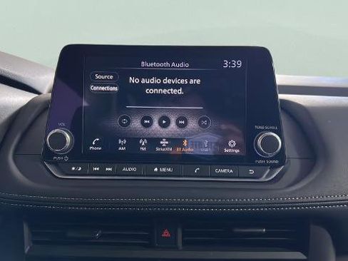 Certified 2025 Nissan Rogue S FWD image 18