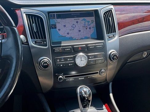 Used 2011 Hyundai Equus Ultimate RWD image 6