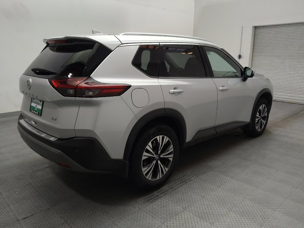 Used 2021 Nissan Rogue SV w/ Premium Package FWD image 9