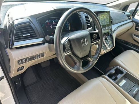 Used 2018 Honda Odyssey Elite image 8