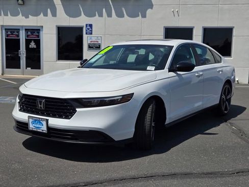 Used 2024 Honda Accord Sport image 8