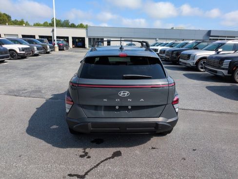 Used 2025 Hyundai Kona SEL FWD image 6