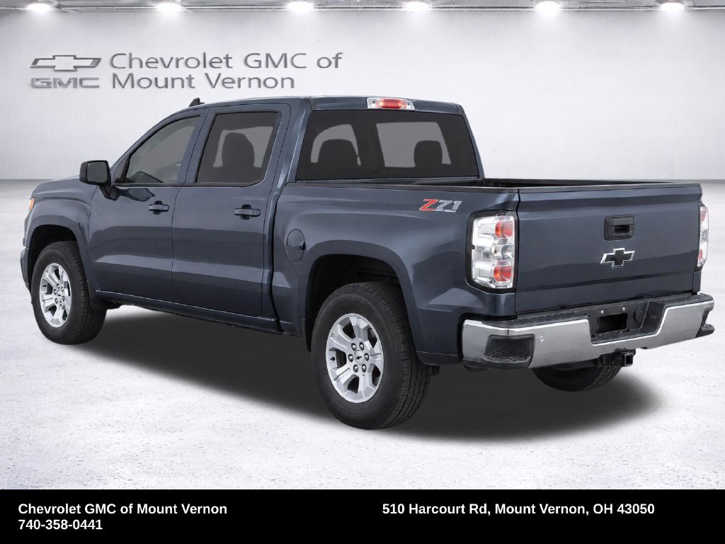 Used 2018 Chevrolet Silverado 1500 LT w/ All Star Edition AWD/4WD image 3